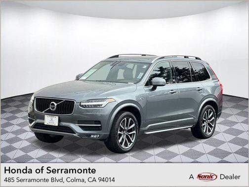 2017 Volvo XC90 T6 Momentum
