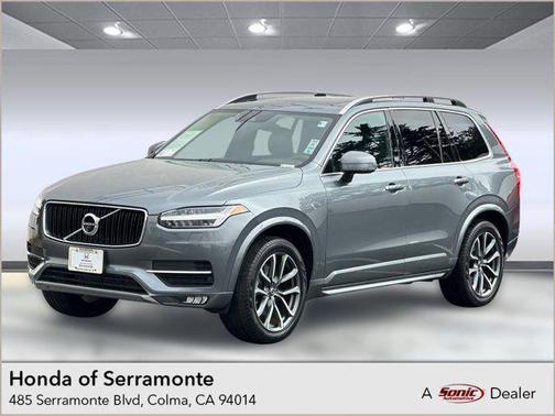 2017 Volvo XC90 T6 Momentum