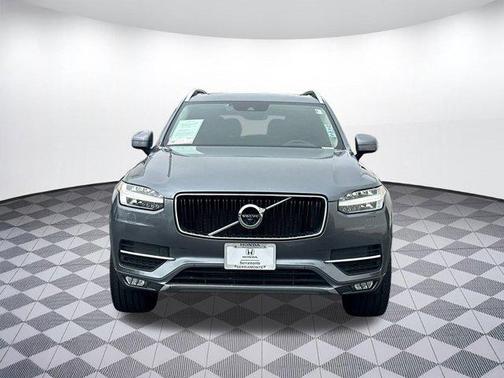 2017 Volvo XC90 T6 Momentum