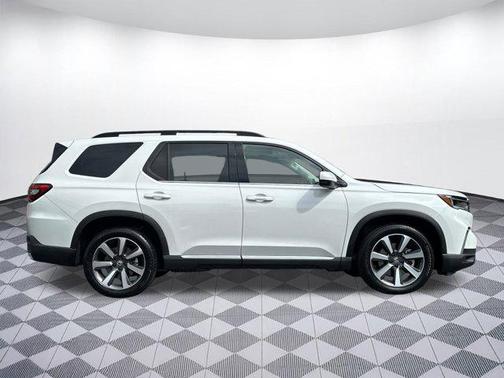 2023 Honda Pilot AWD Elite