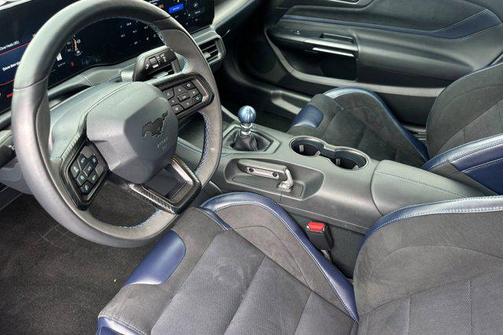2025 Ford Mustang Dark Horse Fastback