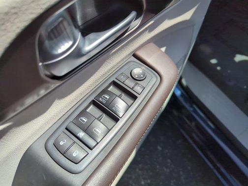 2017 Chrysler Pacifica LX