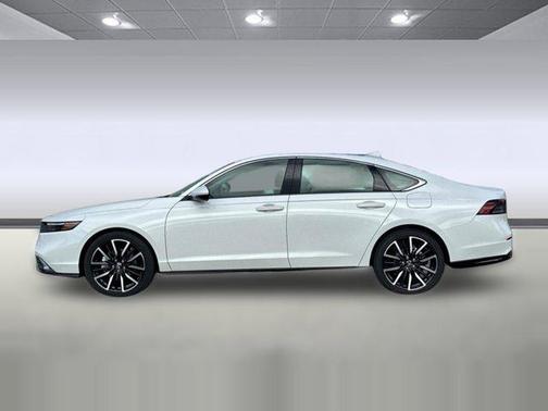 Platinum White Pearl 2026 Honda Accord Hybrid Touring