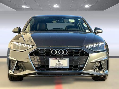 2022 Audi A4 45 S line Premium Plus
