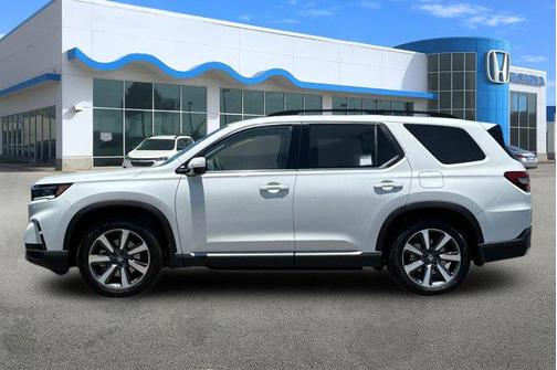 2025 Honda Pilot Touring 8-Passenger
