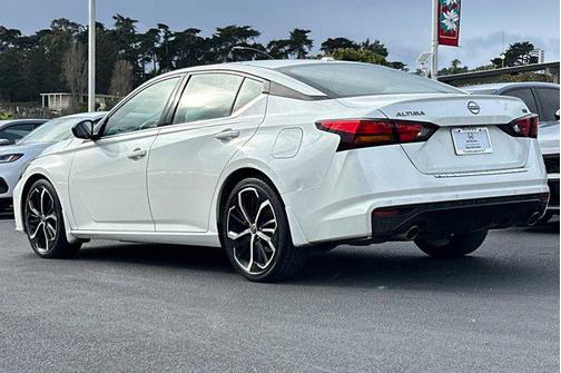2023 Nissan Altima SR FWD