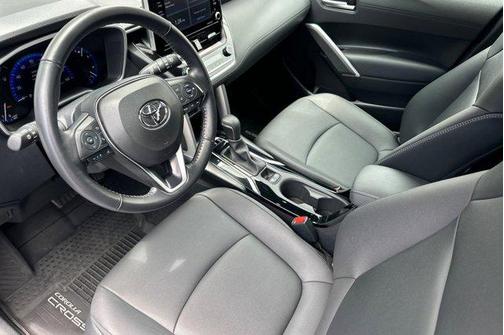 2022 Toyota Corolla Cross XLE