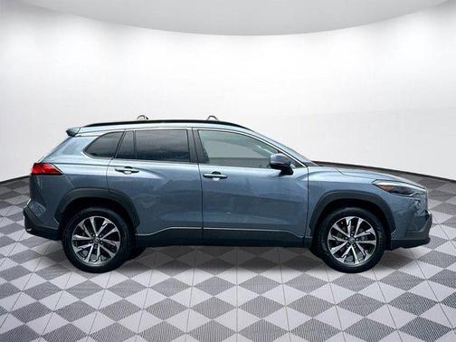 2022 Toyota Corolla Cross XLE
