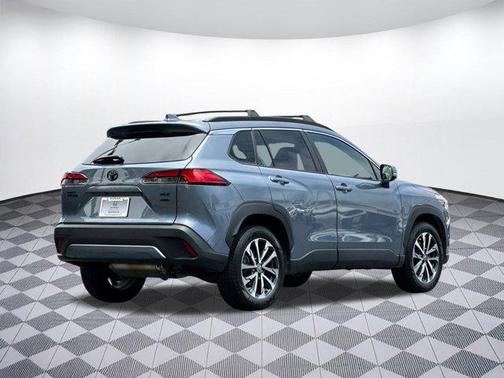 2022 Toyota Corolla Cross XLE