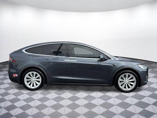 2017 Tesla Model X 75D