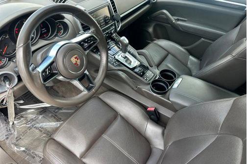2016 Porsche Cayenne Base