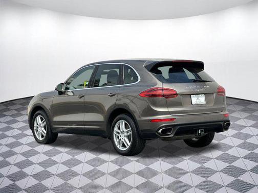 2016 Porsche Cayenne Base