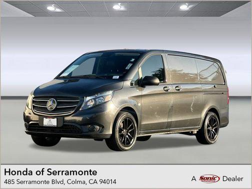 2021 Mercedes-Benz Metris Base