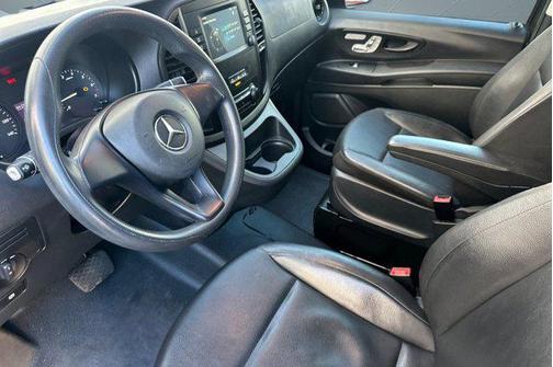 2021 Mercedes-Benz Metris Base