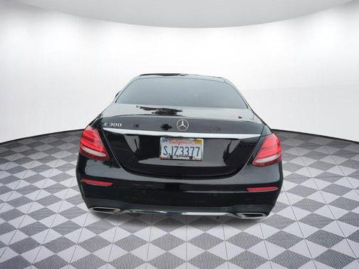 2017 Mercedes-Benz E-Class E 300 Sport