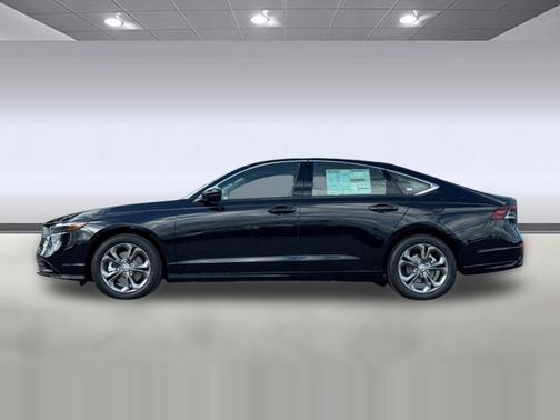 Crystal Black Pearl 2026 Honda Accord Hybrid EX-L