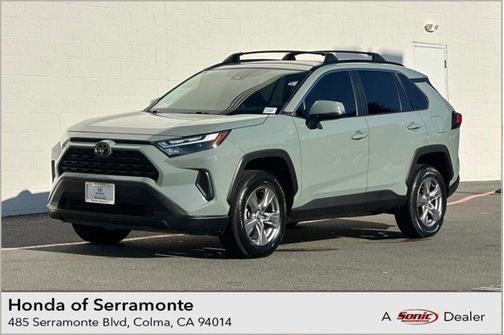 2023 Toyota RAV4 XLE