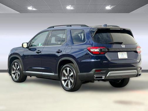 2023 Honda Pilot AWD Elite