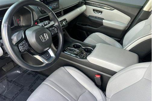 2023 Honda Pilot AWD Elite