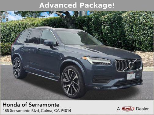 2022 Volvo XC90 T6 Momentum