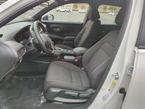 2025 Honda HR-V 2WD Sport