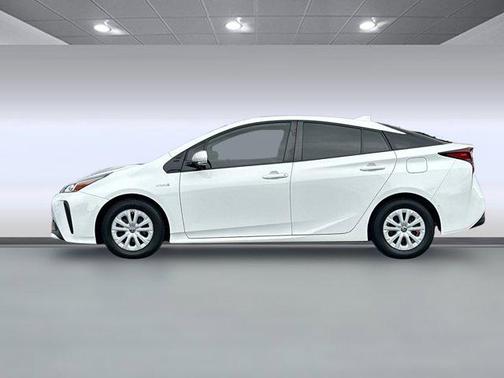 2019 Toyota Prius L