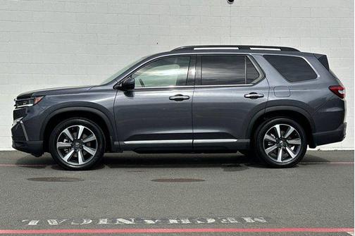 2024 Honda Pilot Touring 8-Passenger