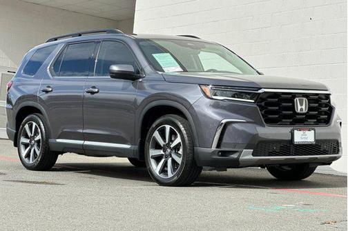 2024 Honda Pilot Touring 8-Passenger