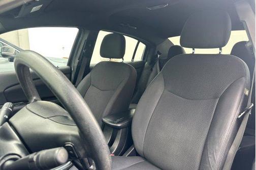 2014 Chrysler 200 LX