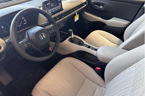 Platinum White Pearl 2027 Honda HR-V LX