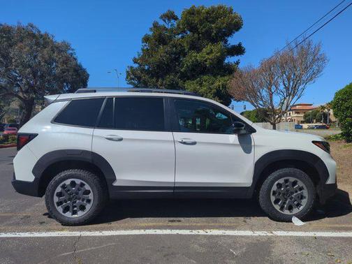 2025 Honda Passport AWD TrailSport