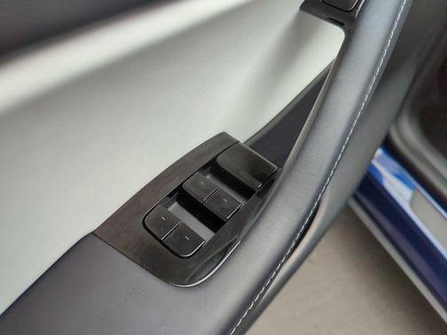 2020 Tesla Model Y Long Range Dual Motor All-Wheel Drive
