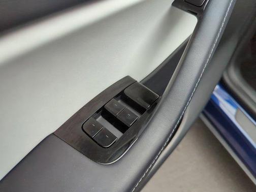 2020 Tesla Model Y Long Range Dual Motor All-Wheel Drive