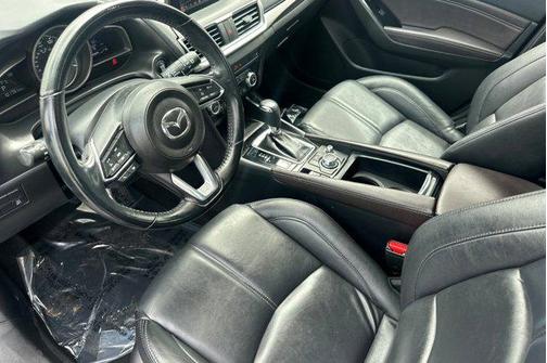 2018 Mazda Mazda3 Touring