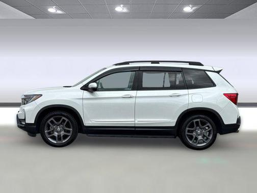 Platinum White Pearl 2022 Honda Passport 2WD EX-L