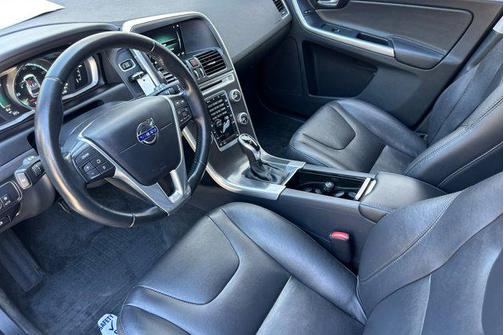2016 Volvo XC60 T6