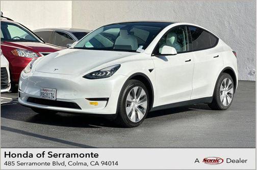 2022 Tesla Model Y Long Range Dual Motor All-Wheel Drive