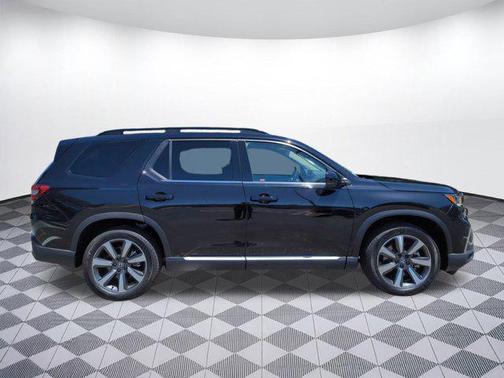 2024 Honda Pilot Touring 8-Passenger