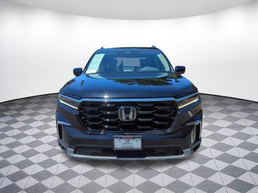 2024 Honda Pilot Touring 8-Passenger