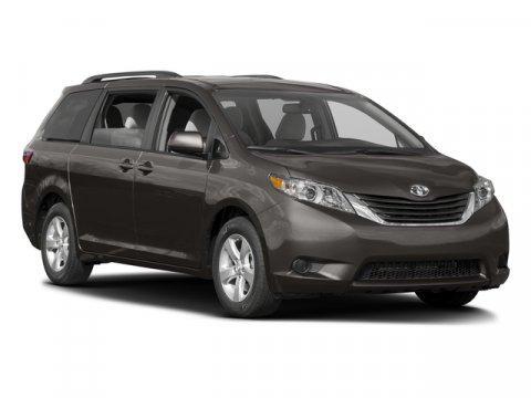 2017 Toyota Sienna LE