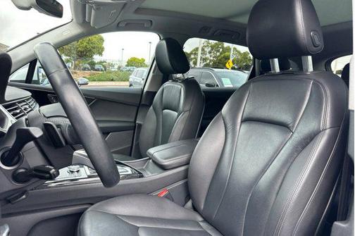 2017 Audi Q7 3.0T Premium