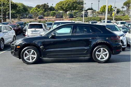 2017 Porsche Macan AWD