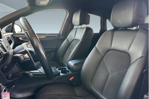 2017 Porsche Macan AWD