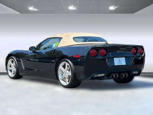 2005 Chevrolet Corvette Base