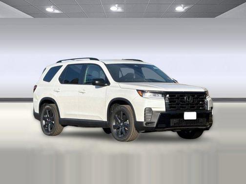 Platinum White Pearl 2026 Honda Pilot Sport