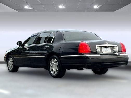 2007 Lincoln Town Car Executive L