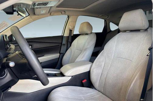 Platinum White Pearl 2025 Honda Accord SE