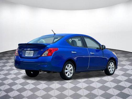 2013 Nissan Versa 1.6 SL