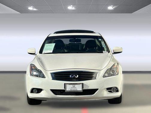 2014 INFINITI Q60 Journey