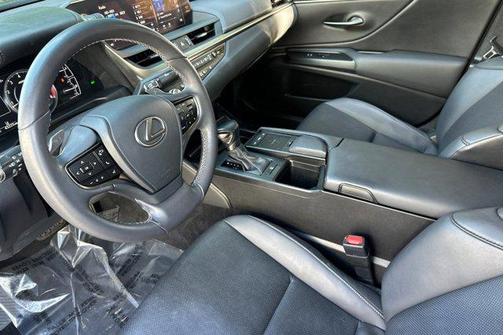 2021 Lexus ES 350 Base